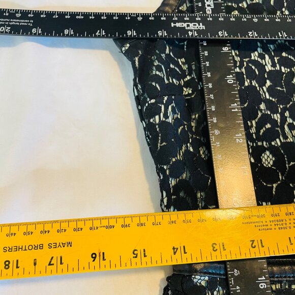 Black Lace Size 7 Sleeveless Dress Fit Flare Back Keyhole Green Speechless - Picture 14 of 14